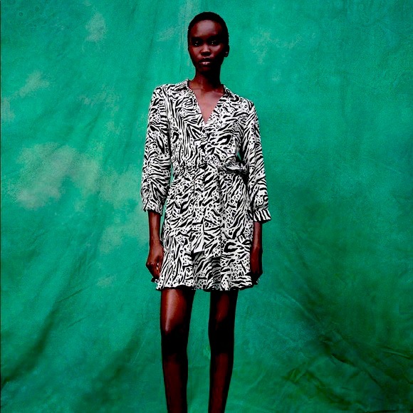 slim fit dress slacks Vestido Verde Animal Print Zara – Market People main image 0
